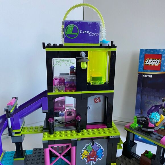 LEGO DC Super Hero Girls Lena Luthor Kryptomite Factory 41238 Building‎ Retired - Picture 5 of 12